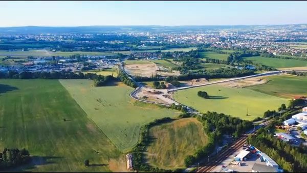 dron video nahled – Archevio